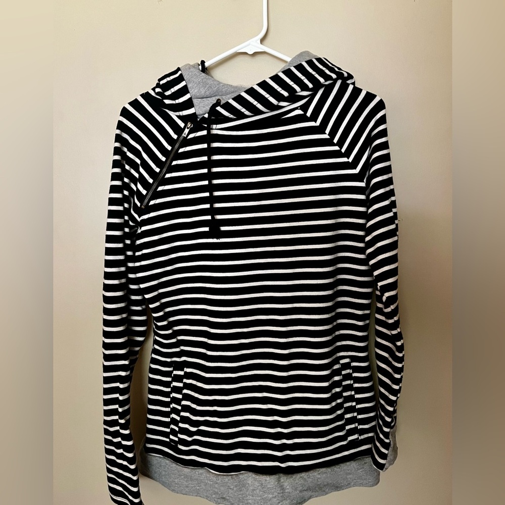 ampersand ave hoodie